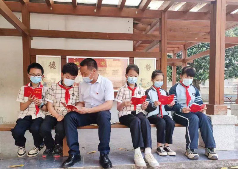 已经快进到发红宝书了❤️By