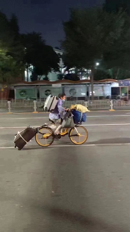 #郑州这一辈子，你有没有绝望过？疯狂去逃离你熟悉生活的地方？投稿By