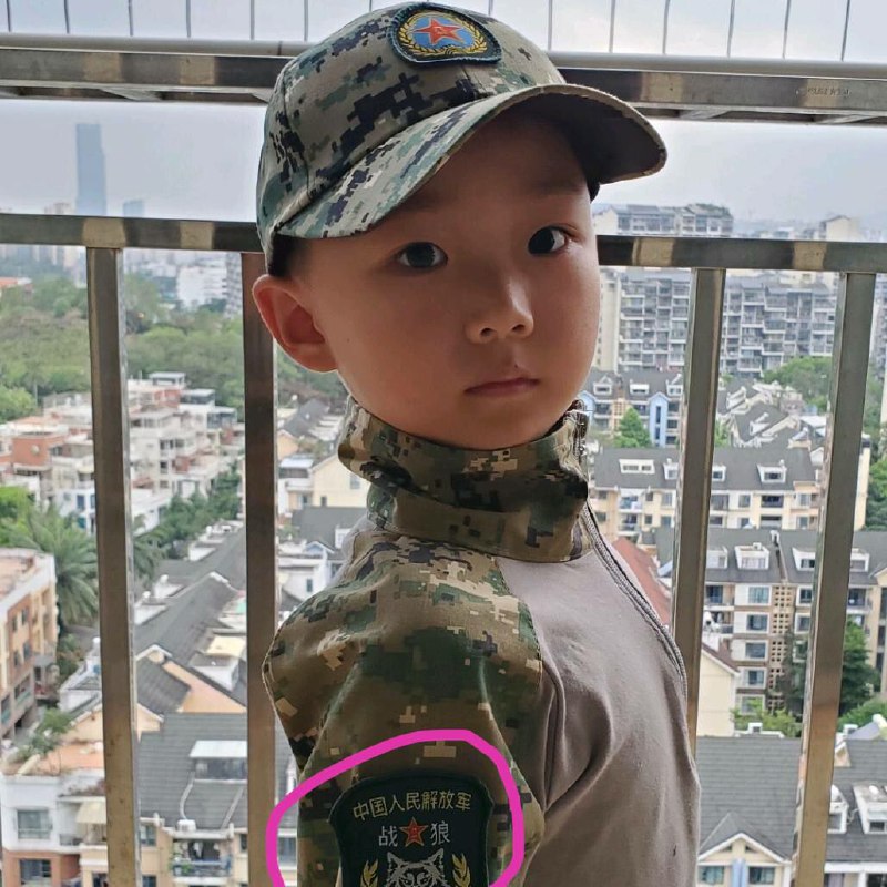 战狼伞兵，从娃娃抓起！战狼伞兵，从娃娃抓起！