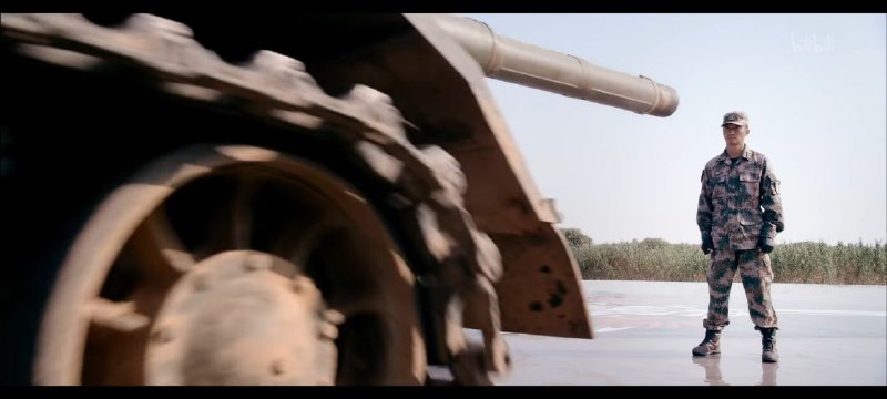 只是截了几张《战狼1》的剧照，没别的意思