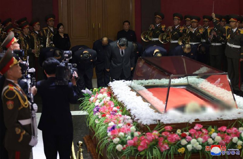 被称为“朝鲜的戈培尔”和“宣传系统之父”的金己男因病于7日10时去世，享年94岁朝中社报道，金己男因衰老、多器官功能衰竭曾于2022年4月起住院治疗