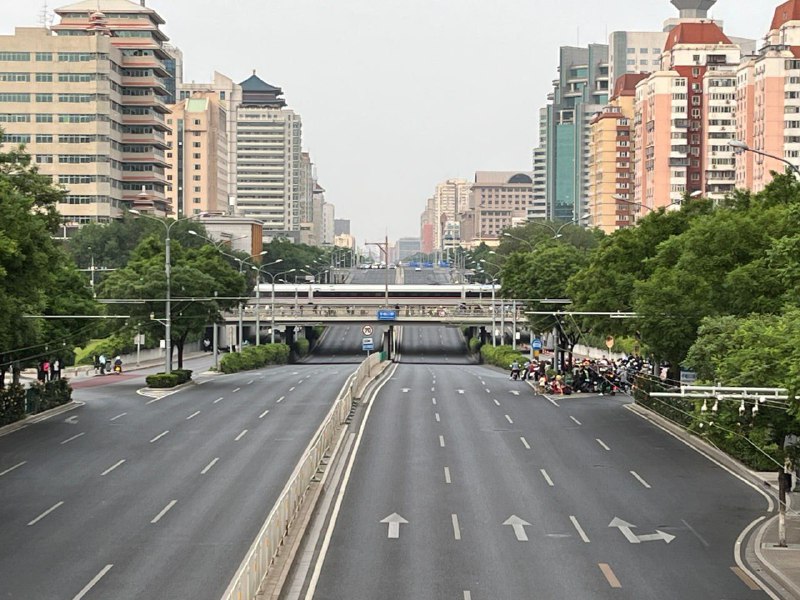 习近平坐京雄城际去雄安考察，因高铁沿途经过北京西城这座桥，周边马路被封死#京城封哥习近平坐京雄城际去雄安考察，因高铁沿途经过北京西城这座桥，周边马路被封死#京城封哥