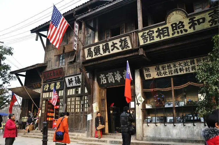 这是重庆薄氏余毒没清理彻底吗？By